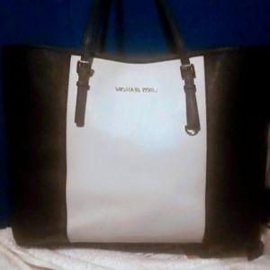 Michael kors Tote Jet set